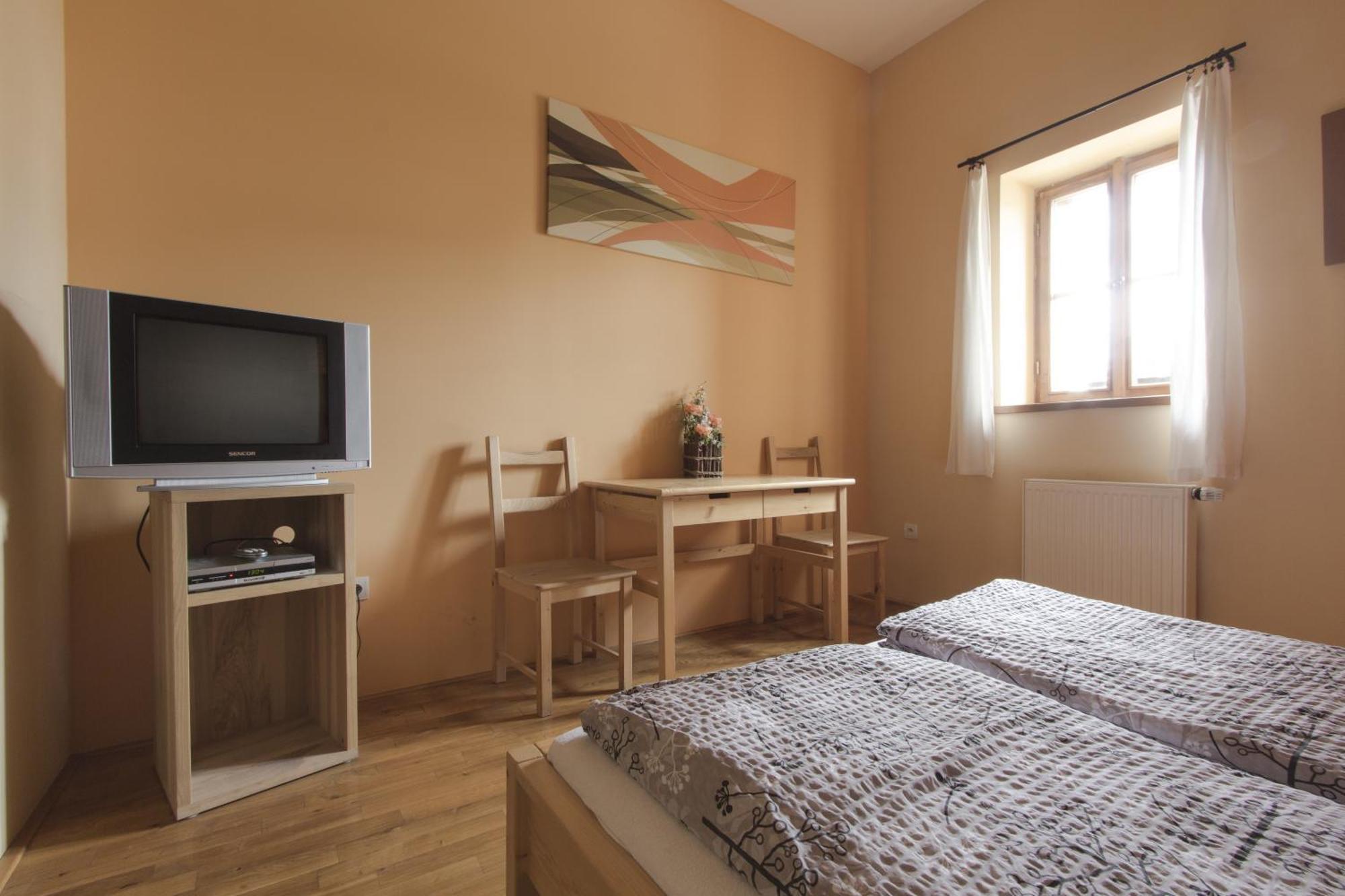 Penzion Ve Stoleti Loděnice Zimmer foto